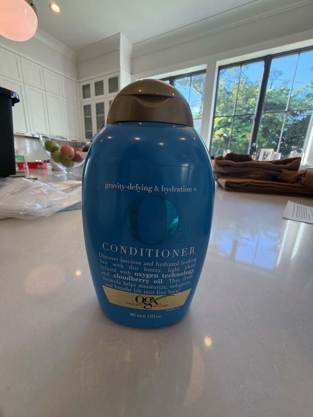 OGX Gravity-Defying & Hydration + O2 Conditioner with Cloudberry Oil 13oz new